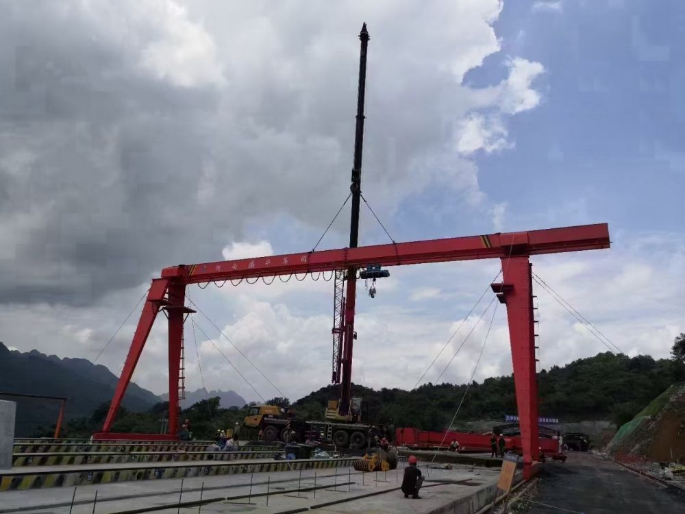 電動門式起重機、龍門吊廠家生產(chǎn)制造、安裝維修維保服務(wù)